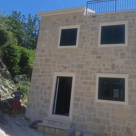 Villa Vila Omis *